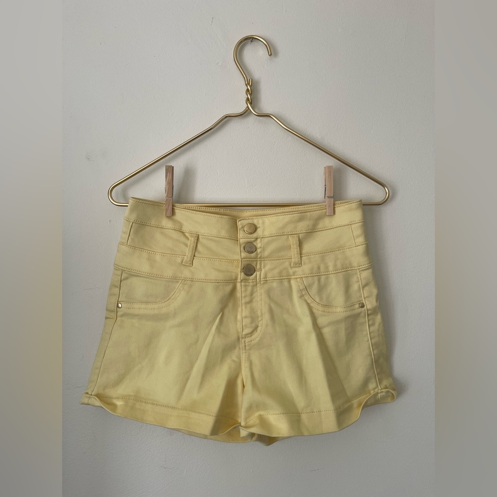 REFUGE/ canary yellow high waisted shorts